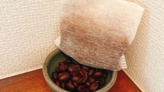 【コーヒーかすの再利用】消臭効果と除草効果を検証してみた結果報告！