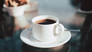 コーヒーの飲みすぎで貧血になる？